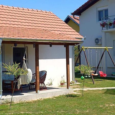 Apartman Flora Vrdnik Exterior foto